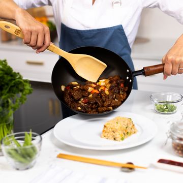 Joyce Chen Classic Series Carbon Steel Preseasoned Stir Fry Pan, 9.5 Inch