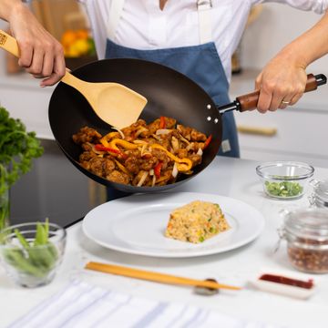 Joyce Chen Classic Series Carbon Steel Preseasoned Stir Fry Pan, 12 Inch