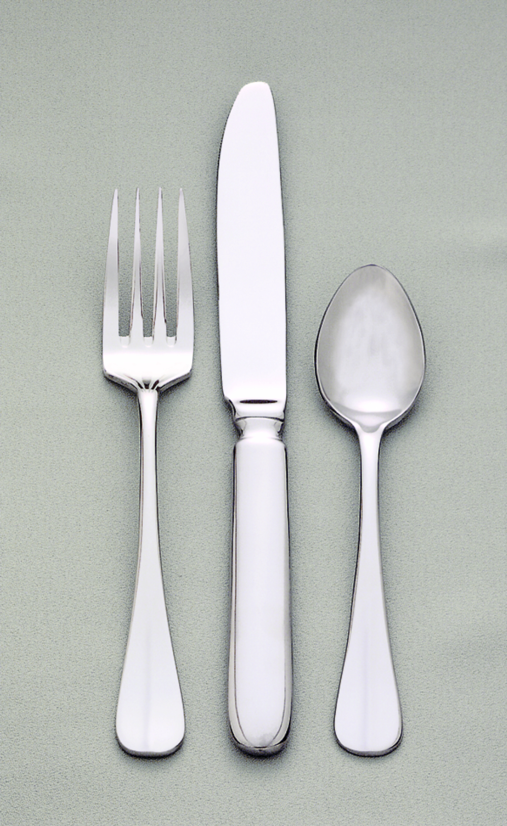 World Tableware World 18/0 Collection Baguette Bouillon Spoon -- 36 per case World Tableware World 18/0 Collection Baguette Bouillon Spoon -- 36 per case