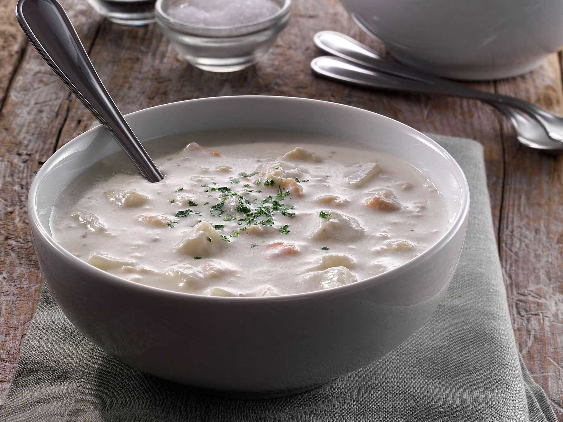 Kettle Cuisine New England Clam Chowder Soup, 4 Pound -- 4 Per Case