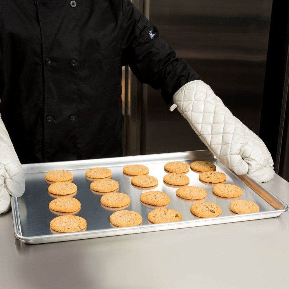 Vollrath 9002 Wear Ever Heavy-duty 18 Gauge Aluminum Full Size Sheet Pan With Natural Finish