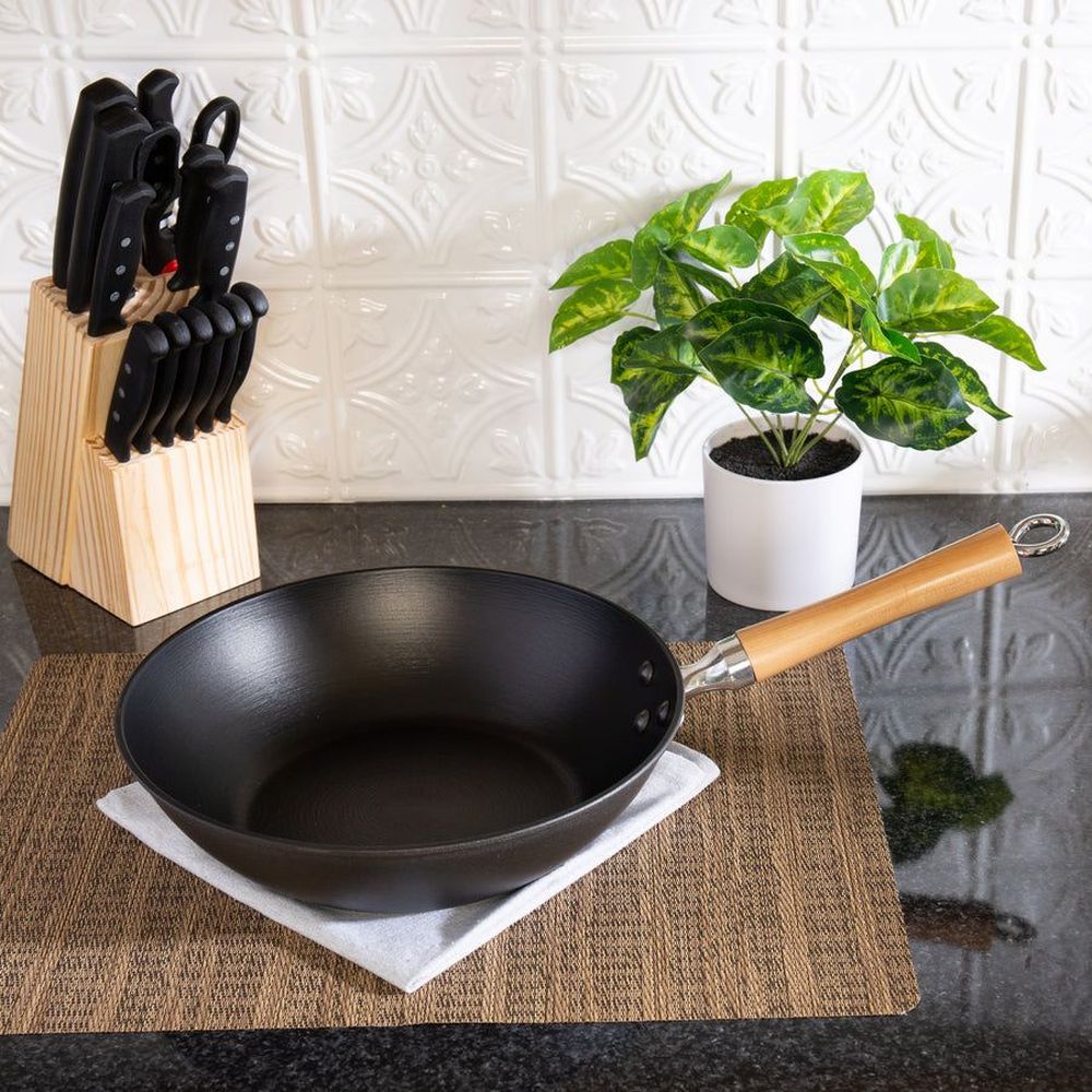 Joyce Chen Professional Series Preseasoned Cast Iron Stir Fry Pan With Maple Handle, 11.5 Inch