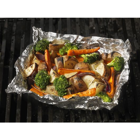 Companions Value Heavy Duty Aluminum Roll Foil, 18 Inch X 500 Feet