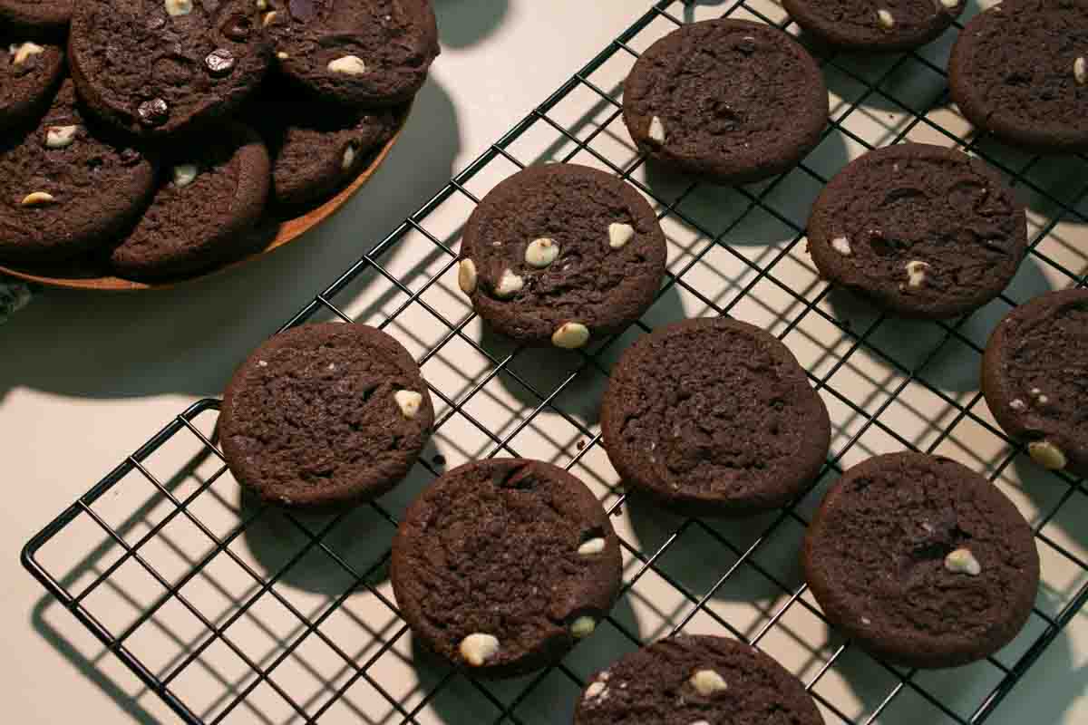 Otis Spunkmeyer Value Zone Double Chocolate Chip Cookies Dough, 1