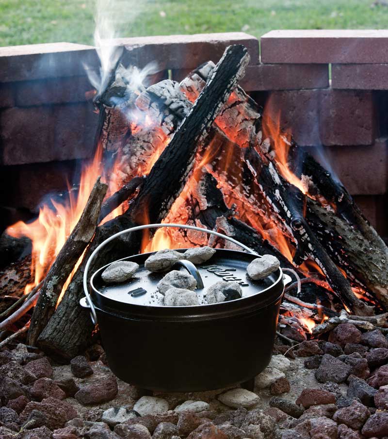 Lodge Preseasoned Deep Camp Dutch Oven, 5 Quart