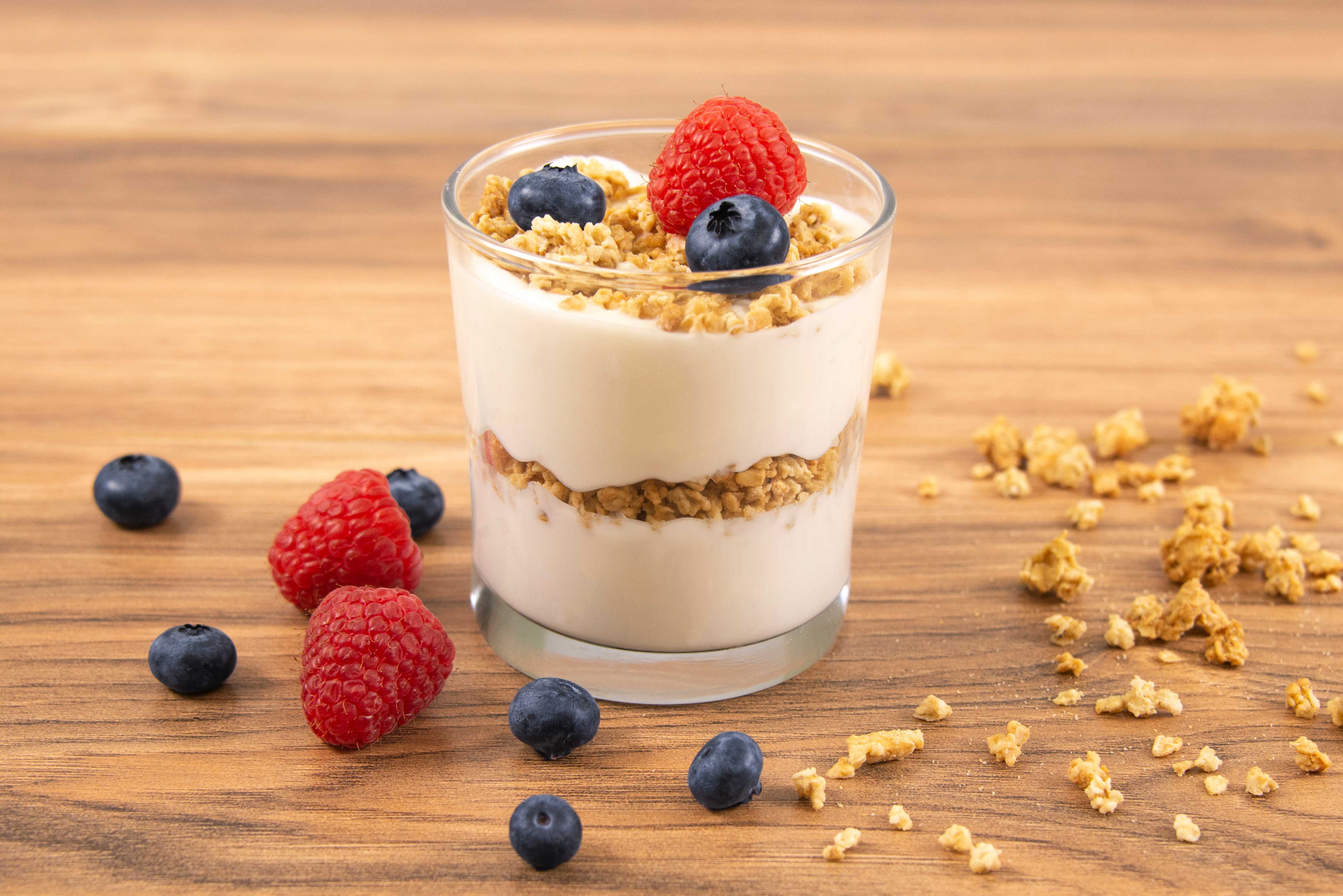 Upstate Farms Lowfat Blended All Natural Vanilla Yogurt, 5 Pound -- 4 Per Case