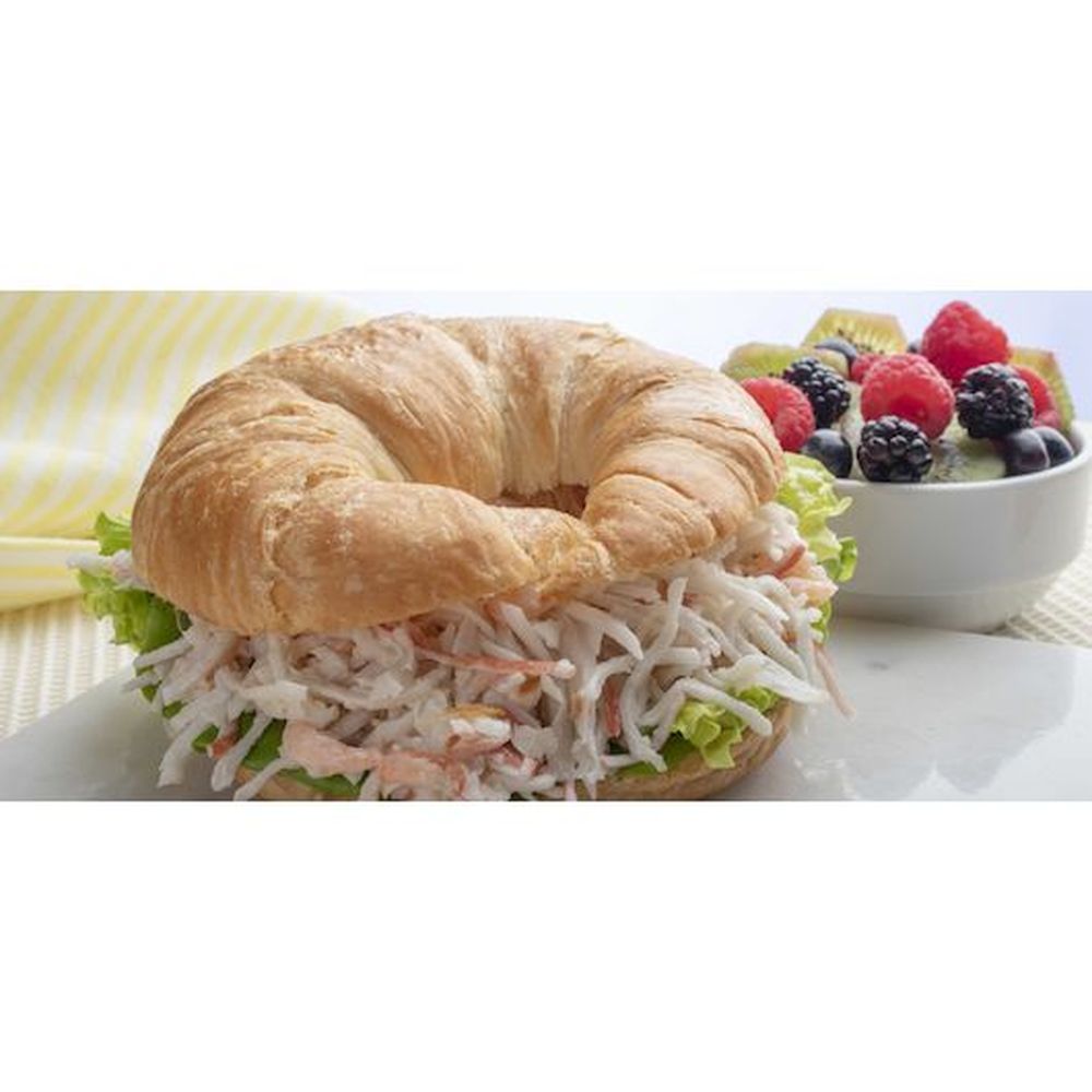 Gold Standard Baking 1.75 Ounce Round Margarine Croissant, 150 Count