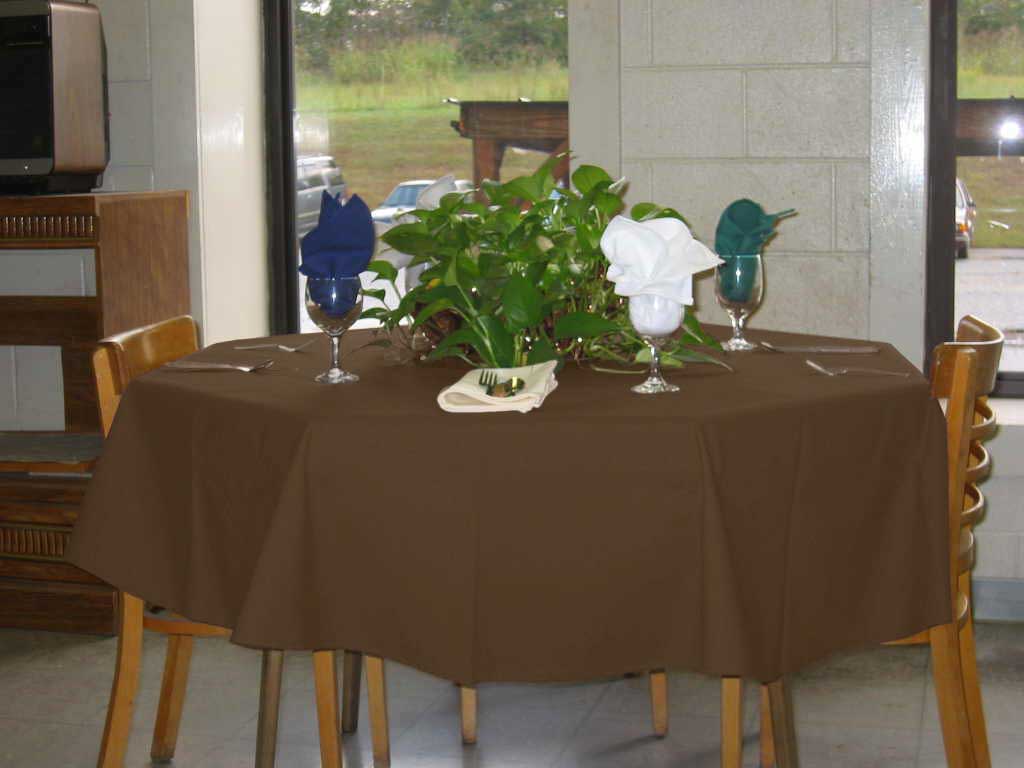 Intedge Brown Round Poly/Cotton Tablecloth, 54 inch Dia