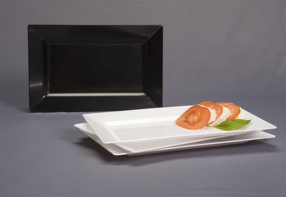 Yoshi Rectangles Black Plastic Plate -- 120 Per Case