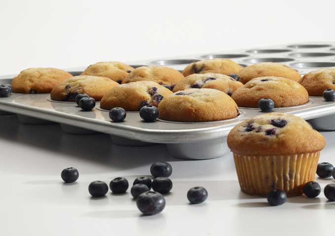 Large muffin pan best sale